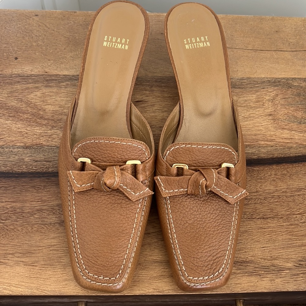 Stuart Weitzman mules in excellent condition - Picture 4 of 17